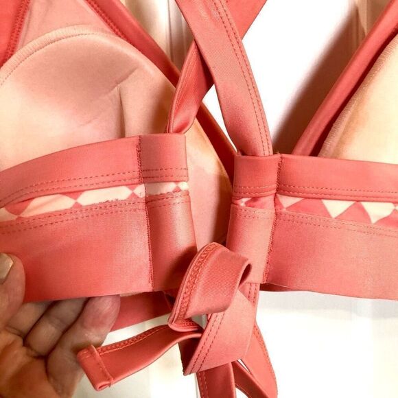 KONA SOL - NWT - L Sz 1X (16W - 18W) Halter Triangle Bikini Top in Pink & Peach - Picture 8 of 16